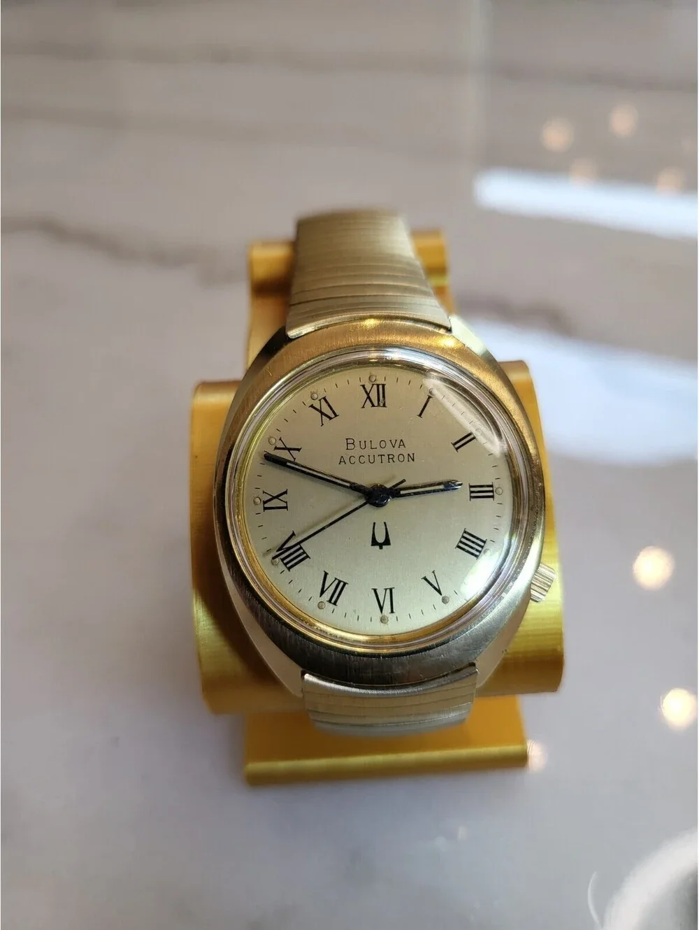 Vtg Bulova Accutron Electronic Timing fork Mens Watch 35mm Goldtone Working EUC